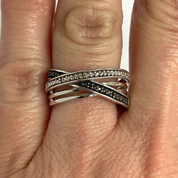 Sterling Silver 925 Black White Diamond Crossover Multi Band Ring Sz 6.5 - Picture 1 of 16